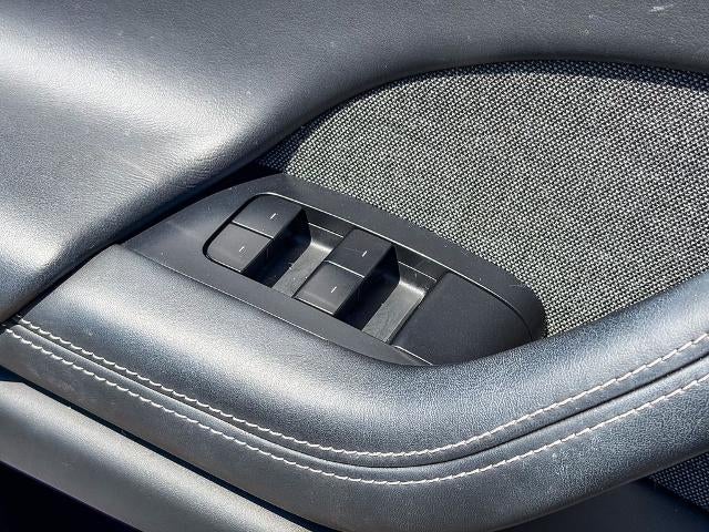 2023 Tesla Model X Base