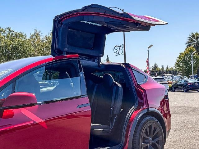 2023 Tesla Model X Base