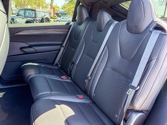2023 Tesla Model X Base