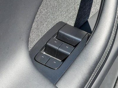 2023 Tesla Model X Base