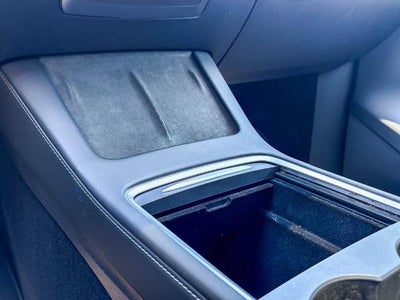 2023 Tesla Model Y Base