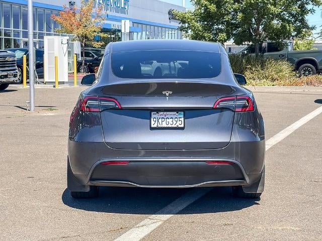 2023 Tesla Model Y Base