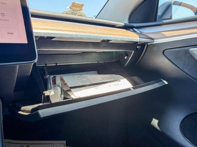2023 Tesla Model Y Base
