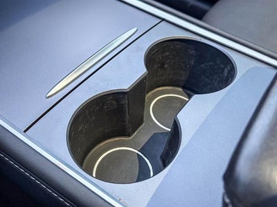 2023 Tesla Model Y Base