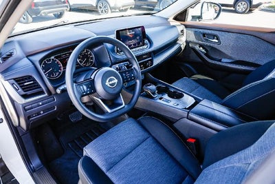 2023 Nissan Rogue SV FWD