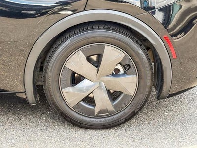 2023 Toyota Prius LE