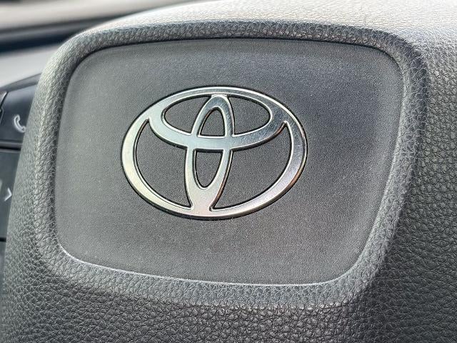 2023 Toyota Prius LE