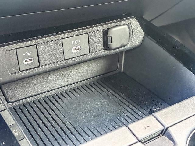 2023 Toyota Prius LE
