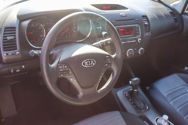 2016 Kia Forte 5-Door LX