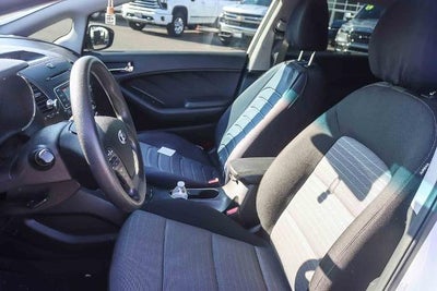 2016 Kia Forte 5-Door LX
