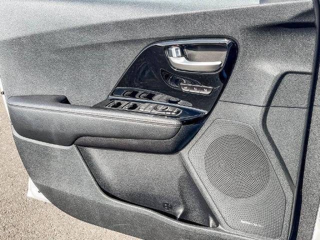 2022 Kia Niro Plug-In Hybrid EX Premium