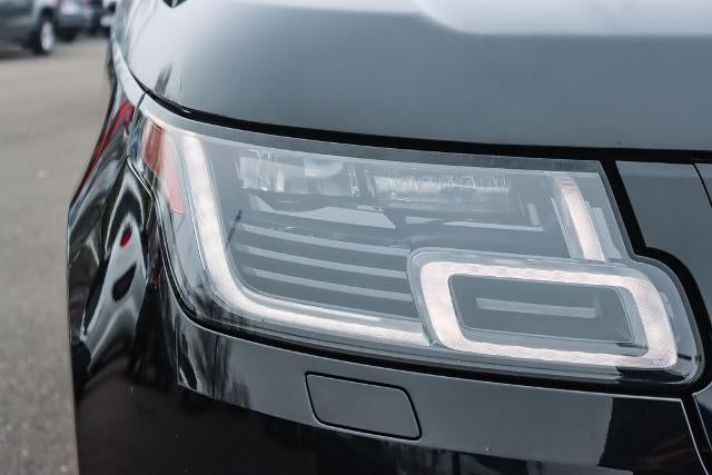 2022 Land Rover Range Rover Base