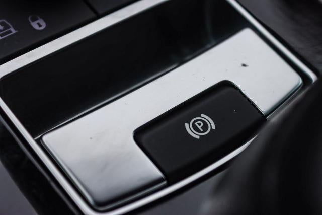 2022 Land Rover Range Rover Base