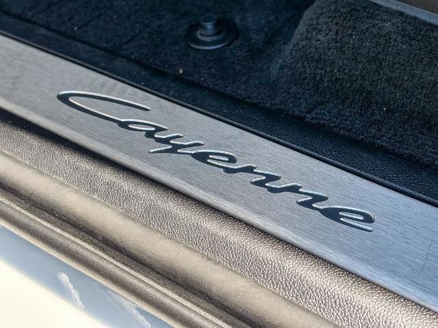 2024 Porsche Cayenne Base