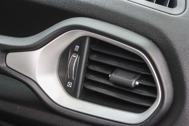 2021 Jeep Renegade Islander